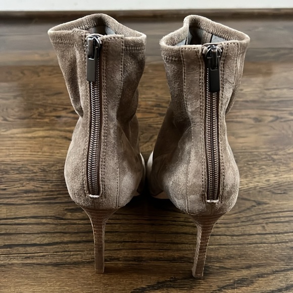Elie Tahari Suede Heel Booties Size 40 (9) - Picture 4 of 8